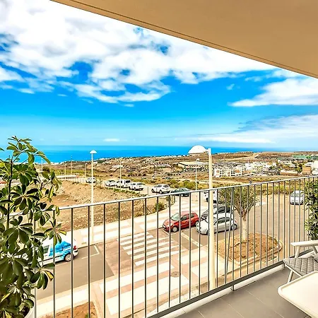Tesoro Sea View Apartment *