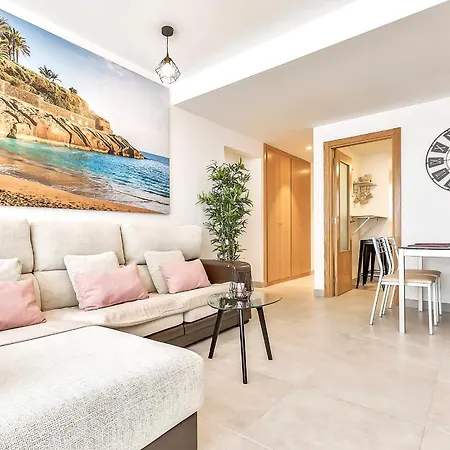 Tesoro Sea View Apartment